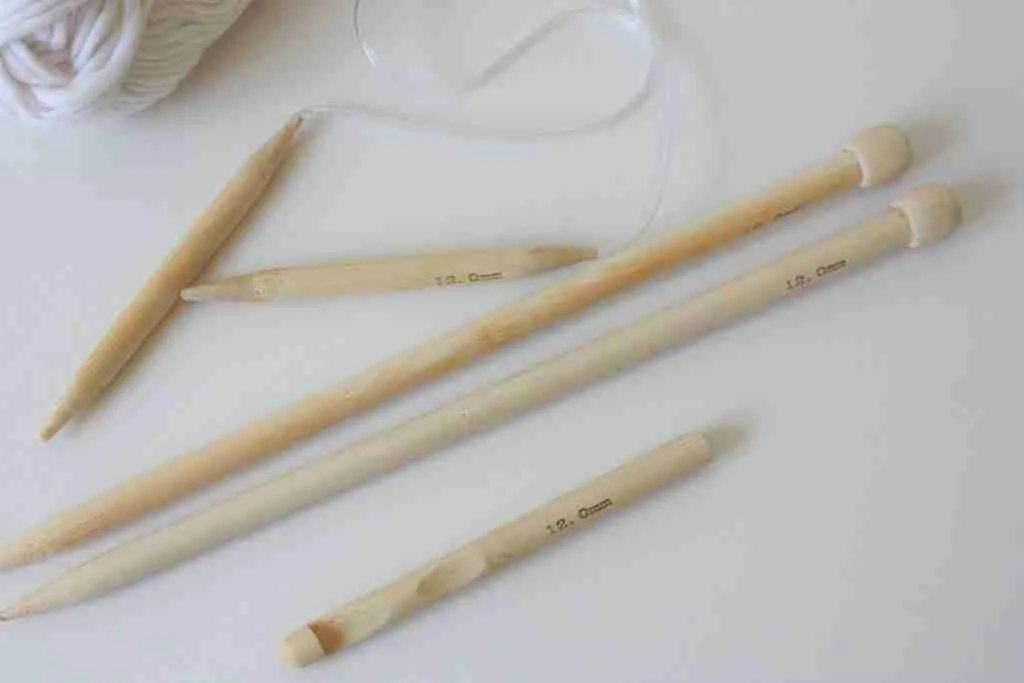 straight and circular bamboo knitting needles