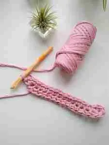 t shirt yarn and crochet hook