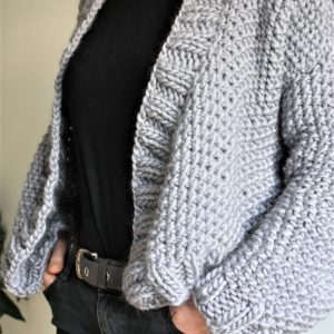 Cropped Chunky Knit Cardigan Easy Knitting Pattern